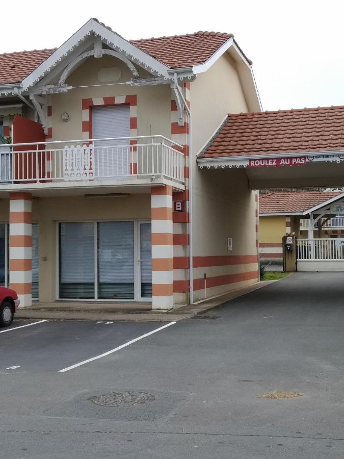Апартаменты Au Cordouan Ле-Вердон-Сюр-Мер Экстерьер фото